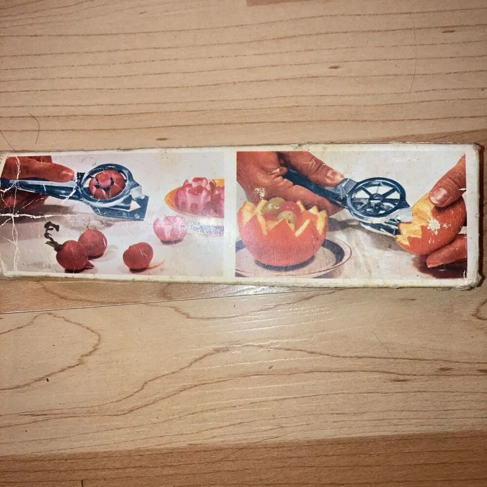 Vintage Westmark DECORETTO Garnishing Tool - Radish/Citrus Cutter/Or/Germany